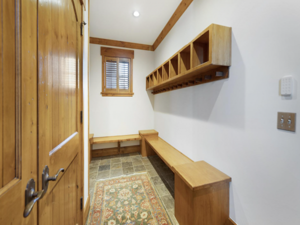 Park City Luxury Three Level Vacation Home Sleeps 18 Guests